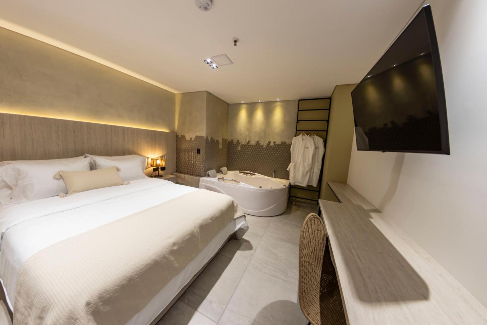 Sonata 44 Hotel Laureles 메딜린 외부 사진
